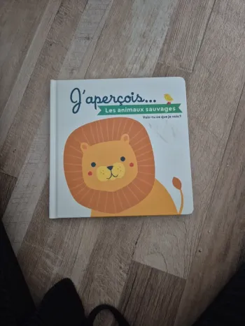 J'aperçois les animaux sauvages