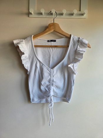 Top banc zara à volants et cordon - taille m