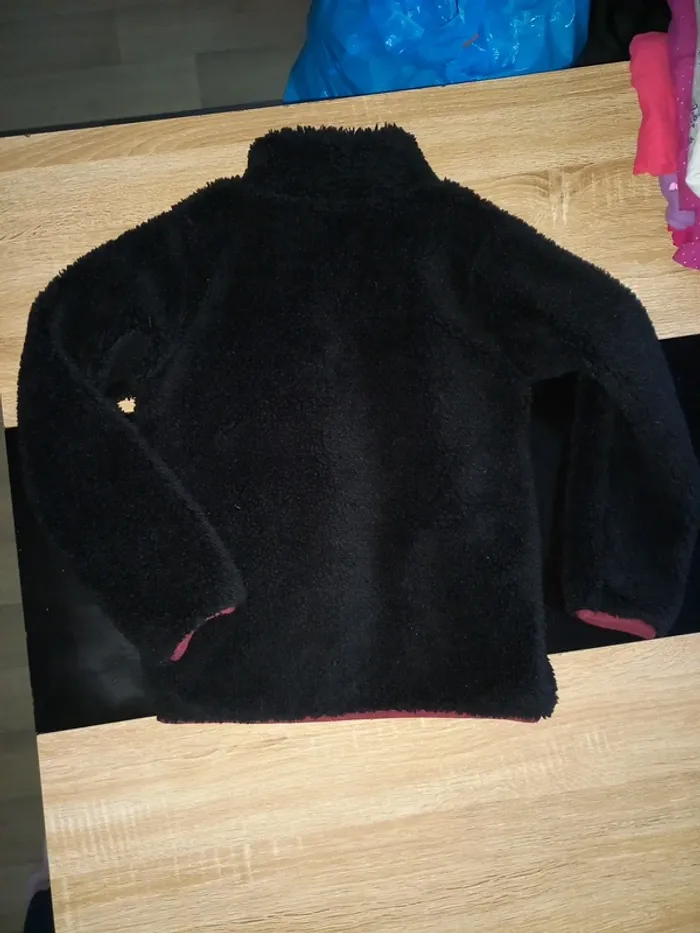 Veste noir bien chaude 10ans - photo numéro 9