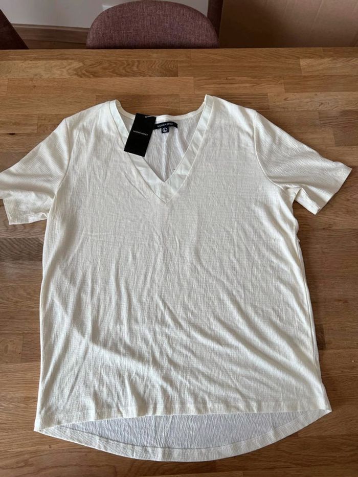 tee shirt
