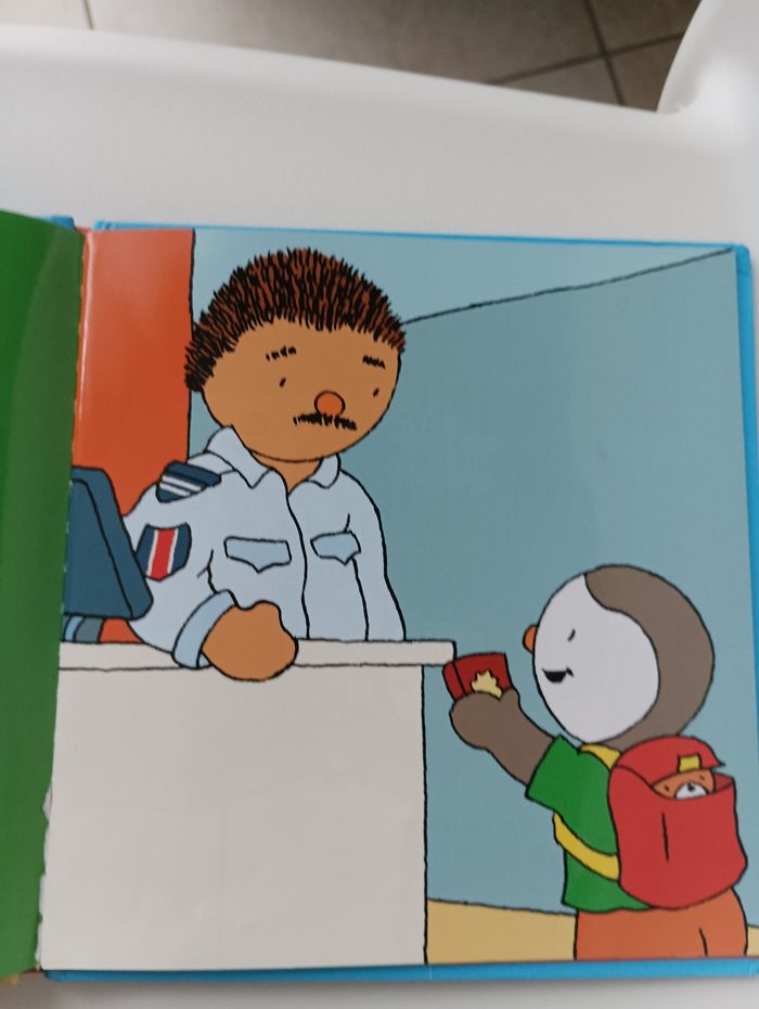 Livre T'choupi prend l'avion histoires a lire et à écouter - photo numéro 6