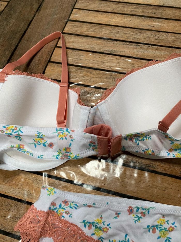 Ensemble  sous vêtements - photo numéro 3