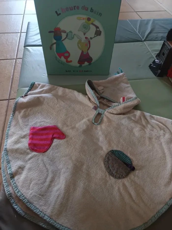 Poncho cape de bain les jolis pas beaux
