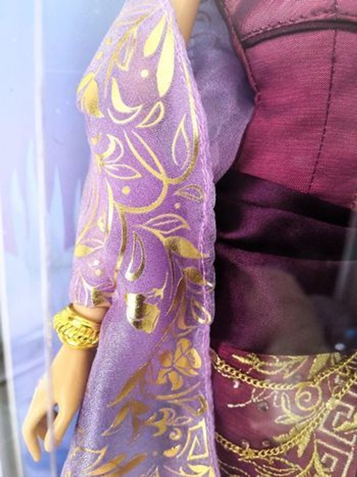 Poupée édition limitée LE Megara Disney NEUVE - photo numéro 7