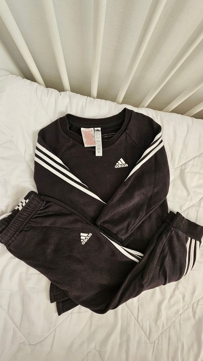 Ensemble Adidas noir