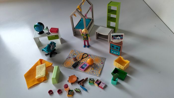 Maison moderne playmobil et accessoires - photo numéro 9