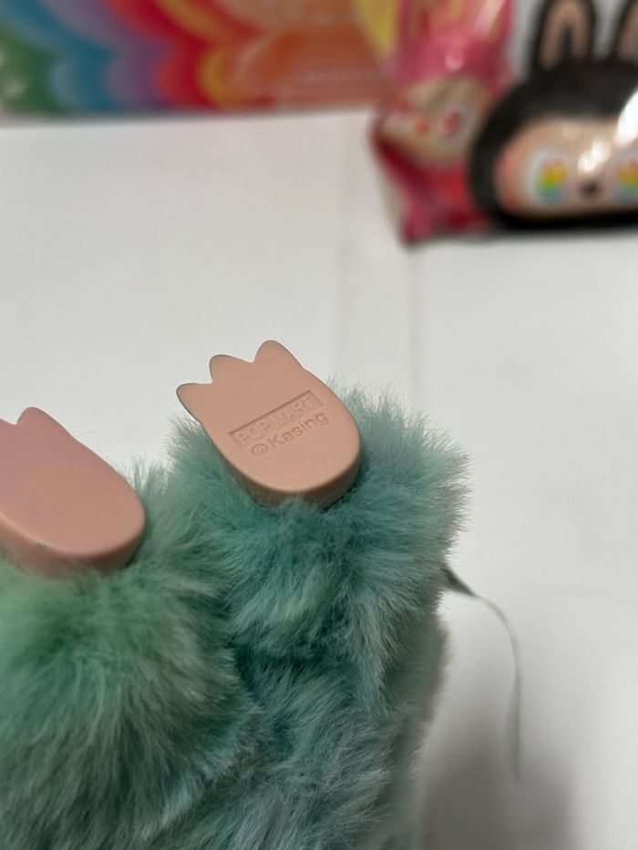 Labubu big into energy Serenity Pop mart - photo numéro 4