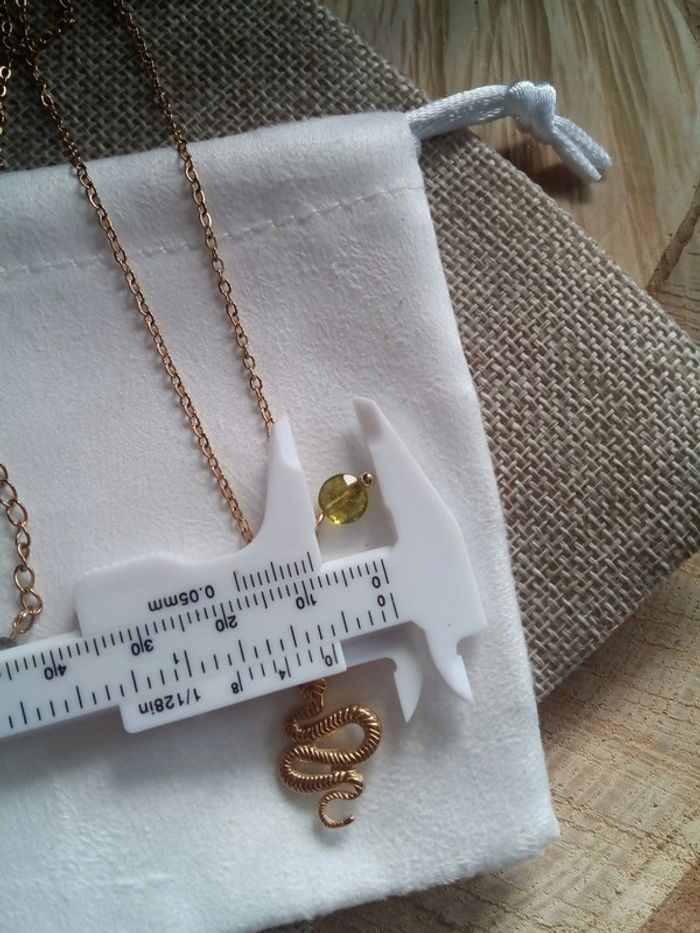 Collier serpent et pierre de péridot naturelle à facettes - photo numéro 5