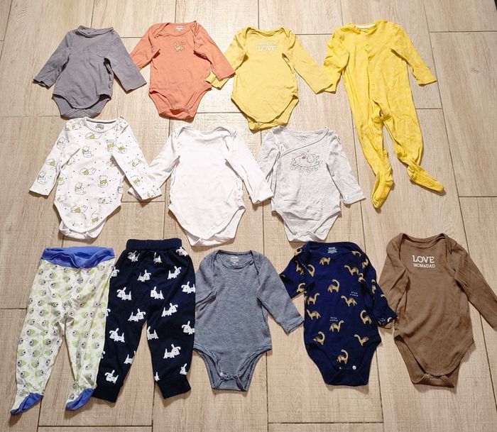 Lot de vêtements bébé taille 9 mois petit béguin