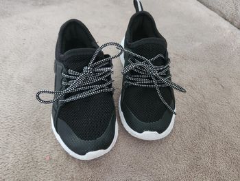 Baskets kiabi taille 25 noir