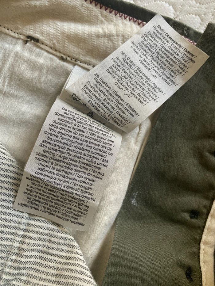 Short bermuda chino , couleur kaki, marque Jack & Jones. Taille XS Neuf - photo numéro 7