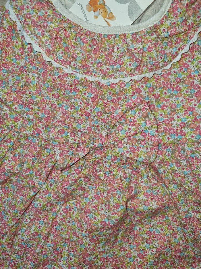 Ensemble fleuri 6mois - photo numéro 2