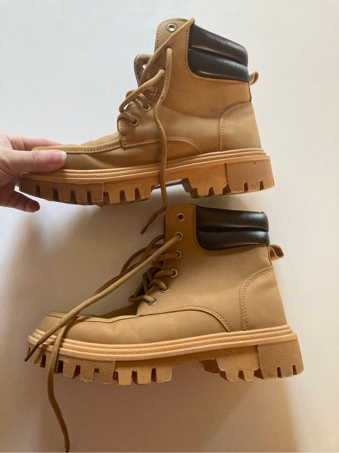 Chaussures à lacets PARFAIT ÉTAT pour femme taille 36 couleur camel - photo numéro 5