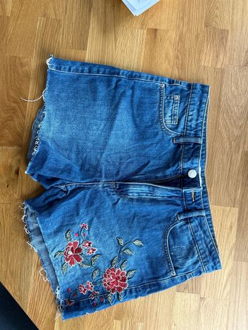 Camaïeu - Short Jean avec broderie fleurs - T36