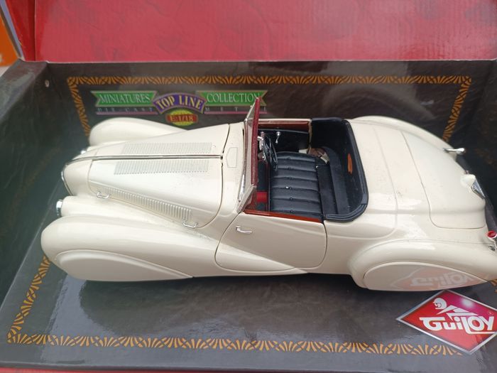 Voiture 180 Cabriolet Delahaye collection