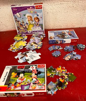 2 boîtes de  puzzle 48 pièces 1 boîte de 45 pièces