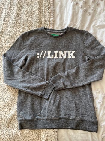 Pull gris