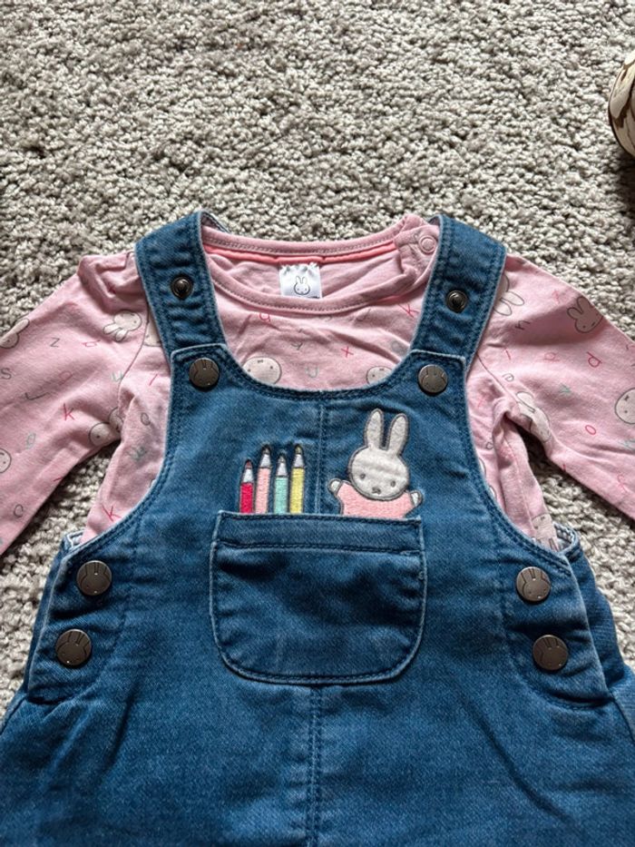 🌺Ensemble robe en jeans bleu foncé et t-shirt manche longue rose Nijntje miffy Taille 3mois/62cm🌺 - photo numéro 3