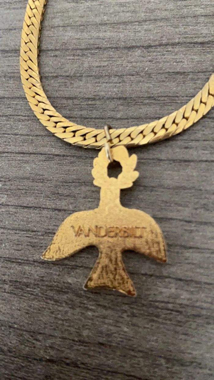 Collier et médaillon - photo numéro 2