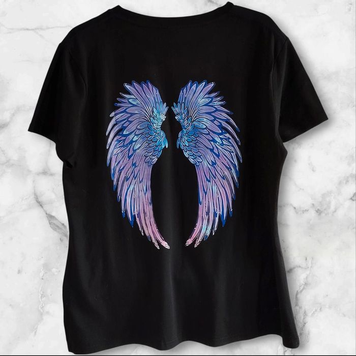 T-shirt noir motif rose & ailes d’ange - photo numéro 3