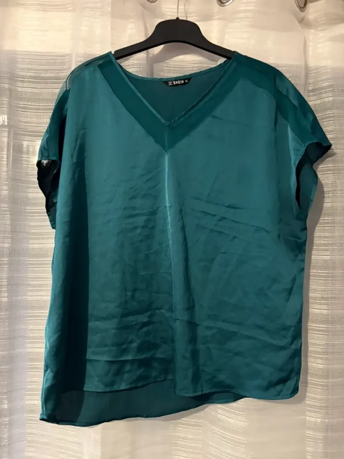 Tee-shirts bleu vert