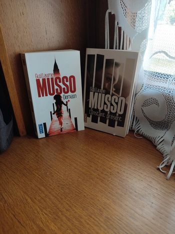 2 livres Guillaume MUSSO très bon état