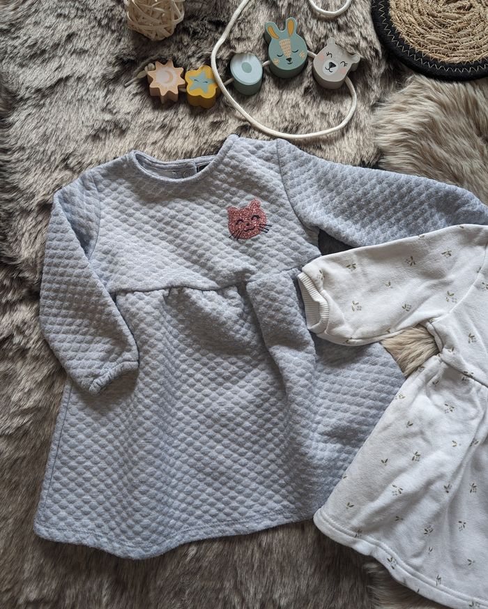 Lot de 2 robes 9 mois - photo numéro 2