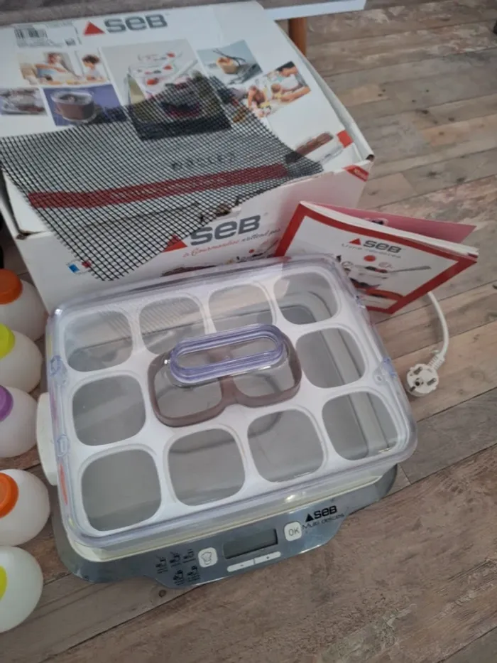 Yaourtière 12 pots avec pots et gourdes - photo numéro 8