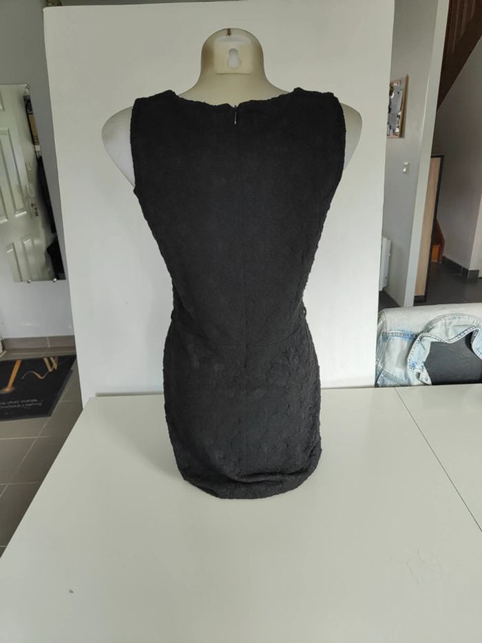 Robe moulante - photo numéro 6