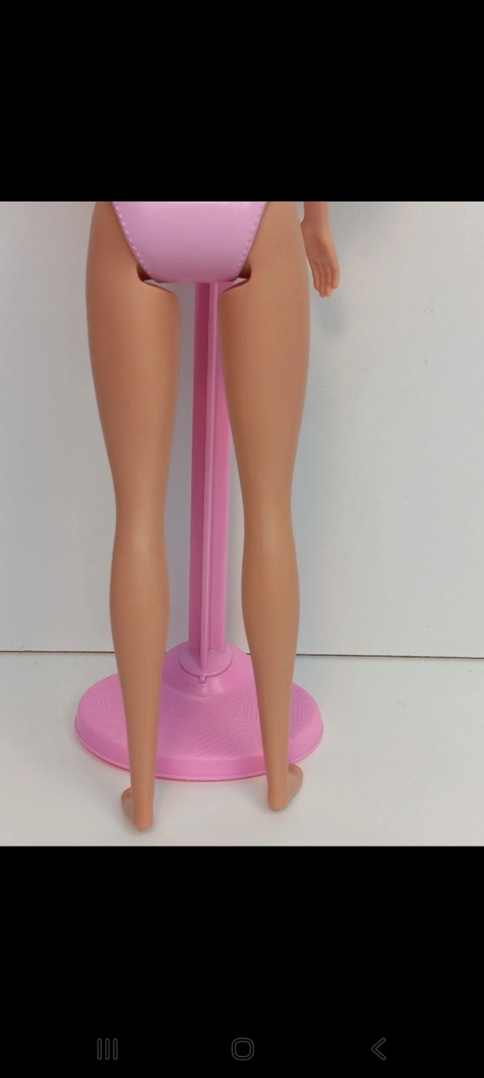 Poupée mattel barbie pool party 
Poupée et ensemble compris - photo numéro 7