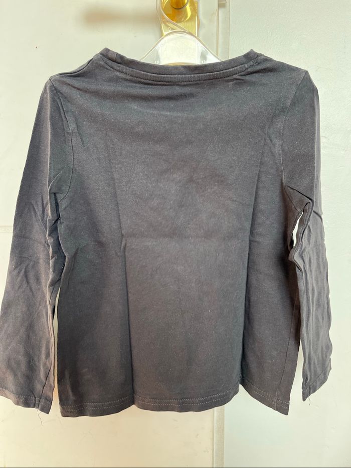 T-shirt Kiabi noir panthère 6A TBE - photo numéro 3