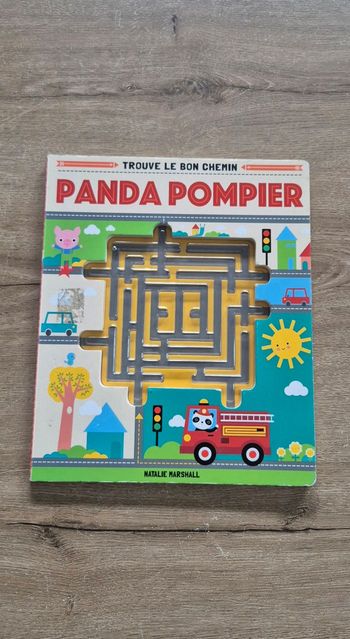 Livre Trouve le bon chemin Panda Pompier