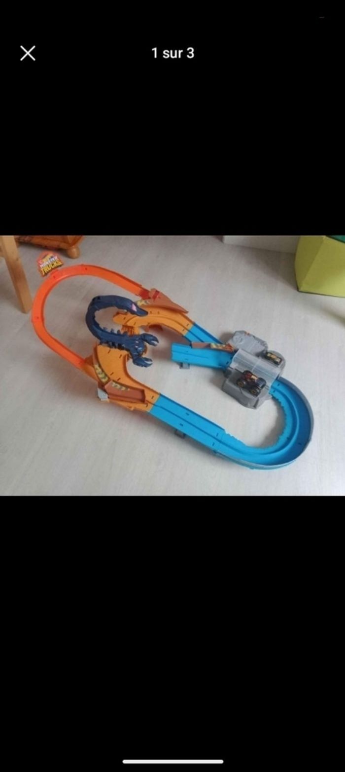 Circuit hotwheels