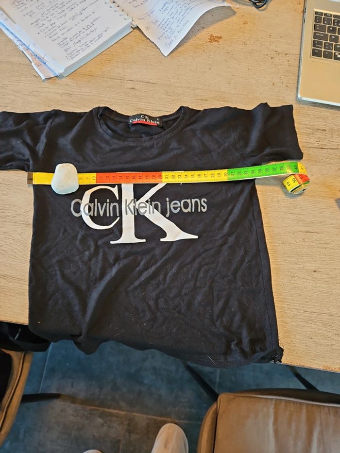 T shirt noir à manches courtes, Calvin Klein, 12/14 ans, peu mis - photo numéro 5