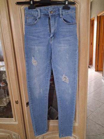 Jeans troué 