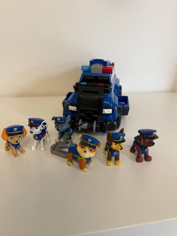 Camion pat patrouille total team Chase 6 figurines - photo numéro 2
