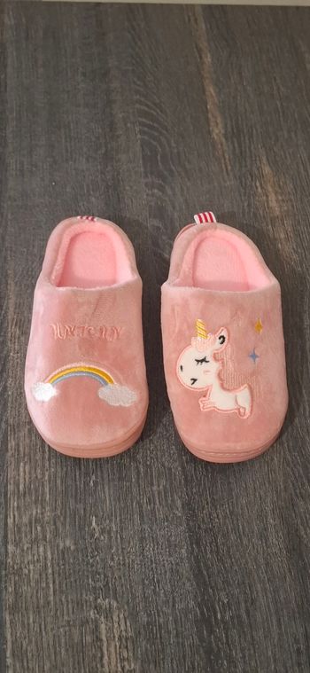 Pantoufles fille Licorne rose