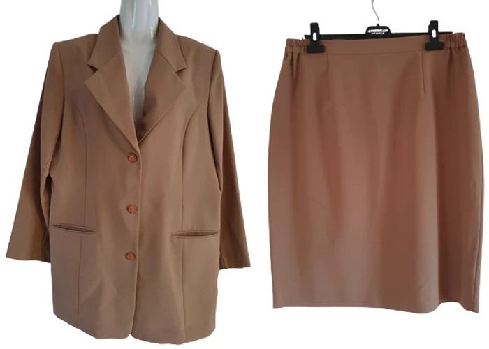 Ensemble Jupe Veste Tailleur "Bleu Bonheur"Taille 48