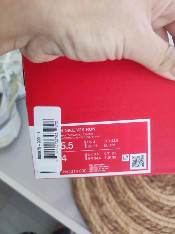 Baskets Nike V2K run - photo numéro 9