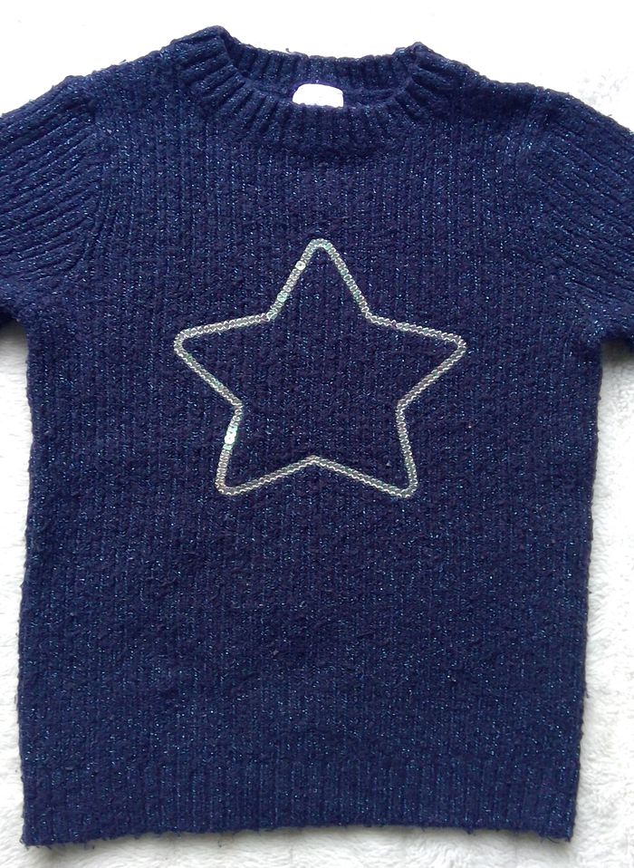 Pull bleu marine en 5 ans - photo numéro 2