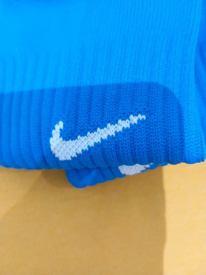 Chaussettes de football Nike taille 31-35 - photo numéro 3