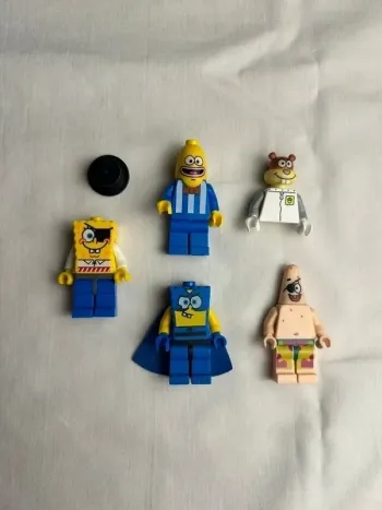 Lot figurines lego Sponge Bob