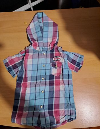 Chemise capuche 3A NEUF