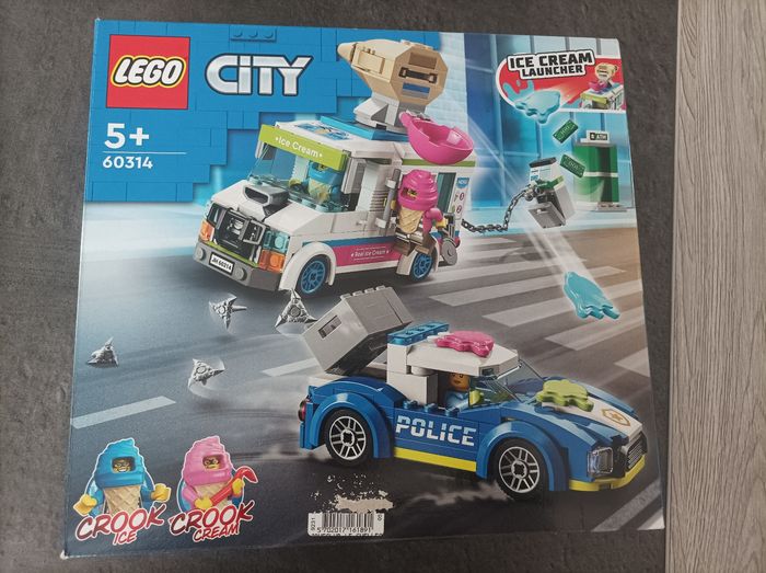 Lot Lego city courses poursuites - photo numéro 2