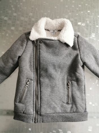 Gilet bébé gris