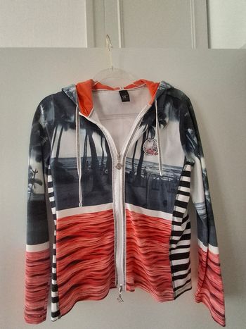 Veste à capuche