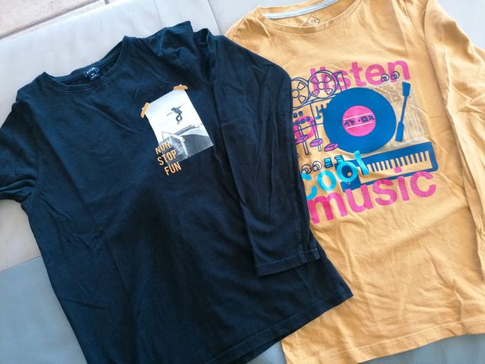 Lot de 2 tee shirts kiabi 10 ans - photo numéro 2