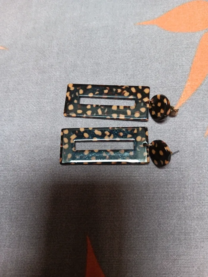 Boucles d'oreilles rectangle - photo numéro 2