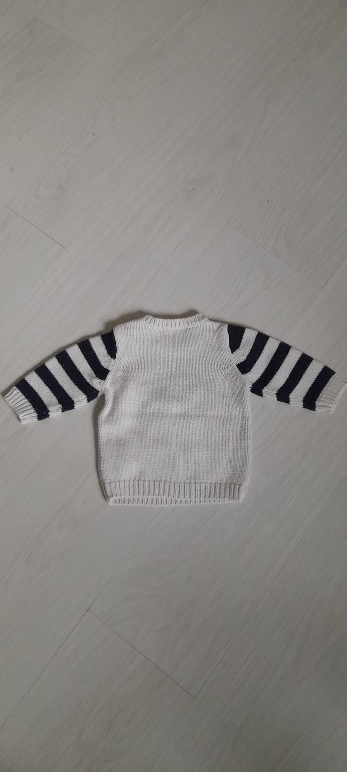Pull T 6 mois - photo numéro 3