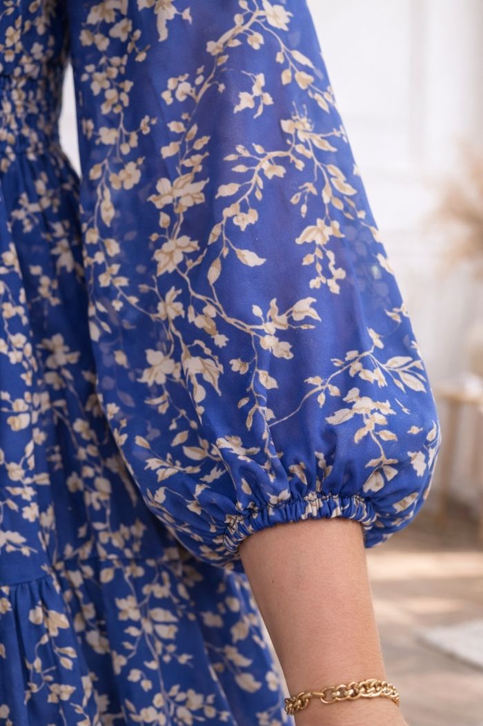 Robe manches longues bleue et blanche Femme taille 54 marque Boohoo 💍 - photo numéro 4